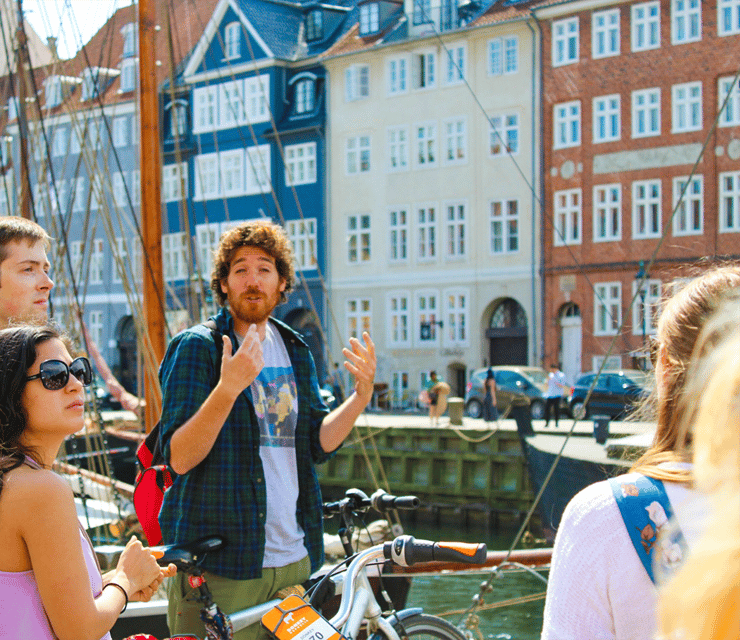 Copenhagen: 3-Hour City Highlights Bike Tour with Guide - Starting at Holbergsgade with the right gear