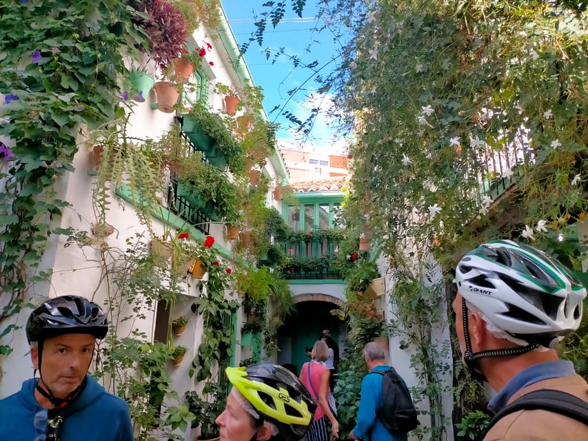 Cordoba Courtyards by Bike, Electric Bike - Who will enjoy this most