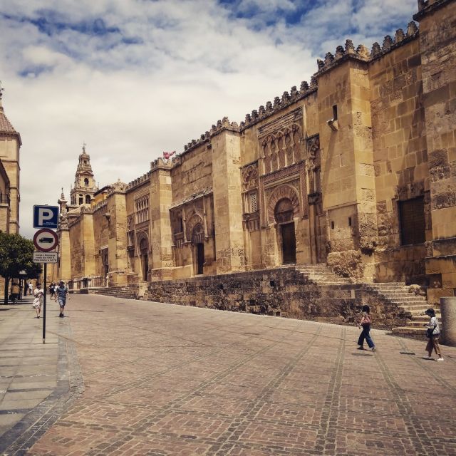 Córdoba Daily Highlights Bike Tour - What Francisco adds to the ride
