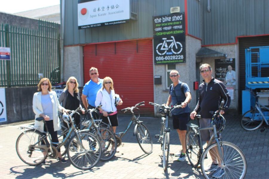 Cork: Cork City Cycle Tour - Regular Bike - Colourful lanes, parks, and street art