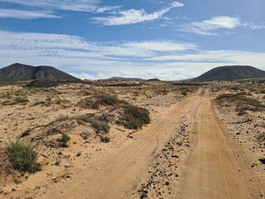 Corralejo: E-Bike Rental with Map to Popcorn Beach - Popcorn Beach and its unusual shoreline