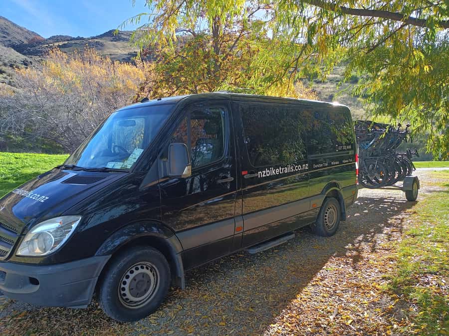 Cromwell: Lake Dunstan Trail Bike Rental and Luxury Shuttle - A 42km route built for scenery and variety