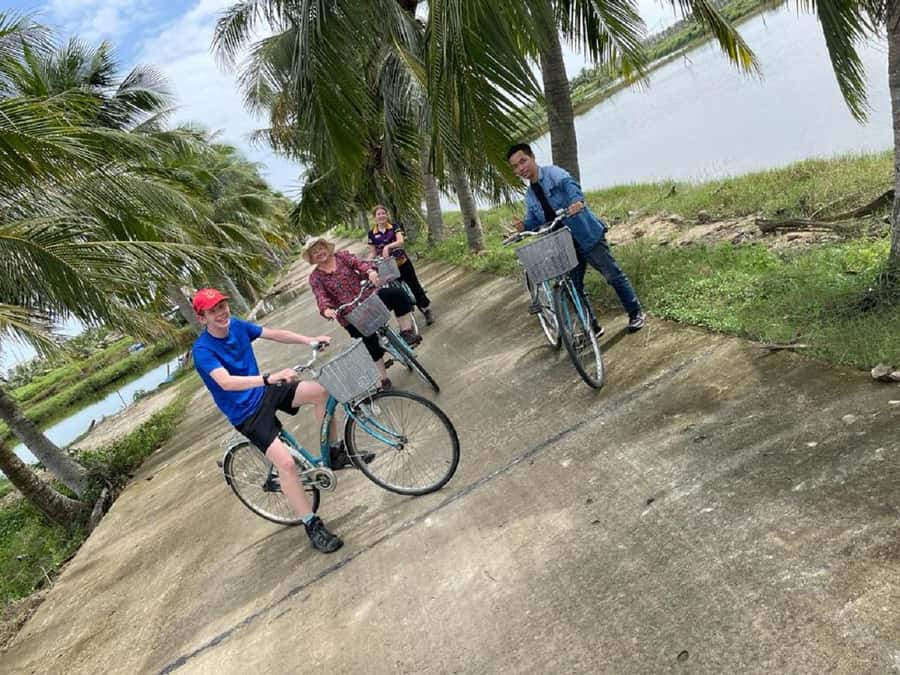 Da Nang or Hoi An: Countryside Bike & Basket Boat Tour - Is this countryside tour worth booking?