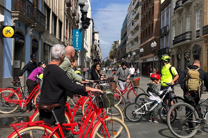 Discover Las Palmas City by Bike in 4 hours - Santa Catalina: hotels, civic life, and an English connection