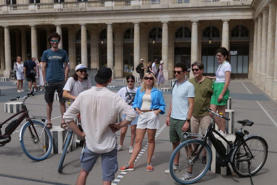 Discover Paris by bike - Le Marais and Centre Pompidou by bicycle