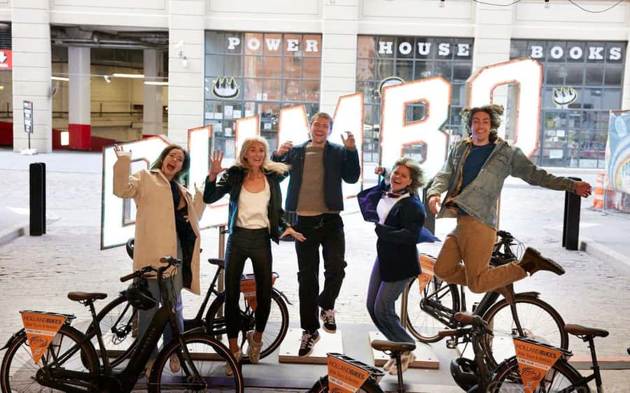 Downtown Bike Tour with Stylish Dutch Bikes or E-bikes! - Crossing the Brooklyn Bridge