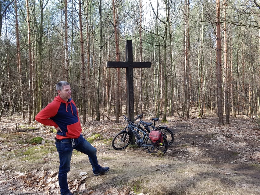 Dresden: E-Bike Tour and Dresden Heath Forest Trails - Who will enjoy this ride most