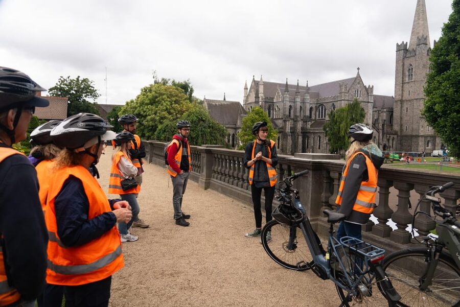 Dublin: Bike & E-Bike Tour with a Local Guide - Key points at a glance