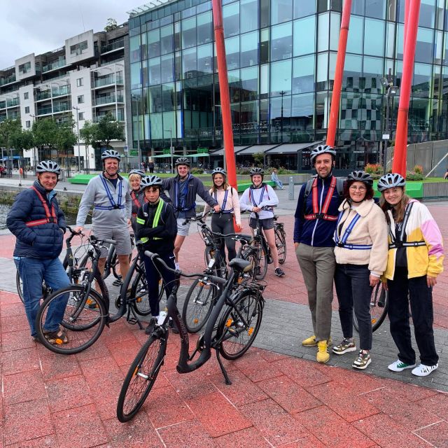 Dublin: Guided Bike & E-Bike Tour - Writers, painters, poets, and Dublin characters
