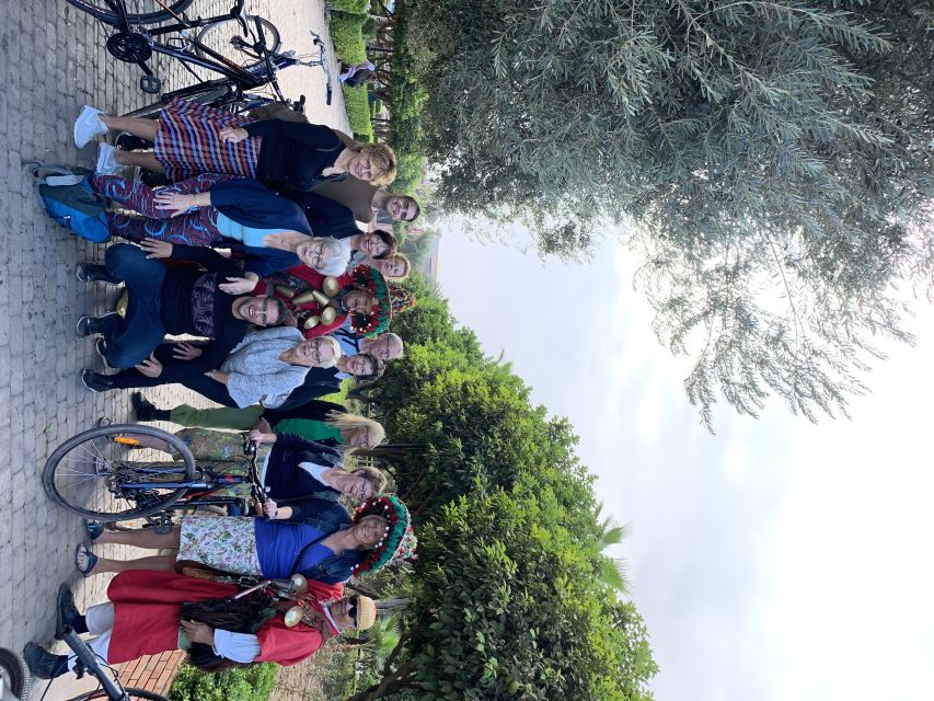 Dutch Bike Tour in Marrakech with Local Guide - What the guides add