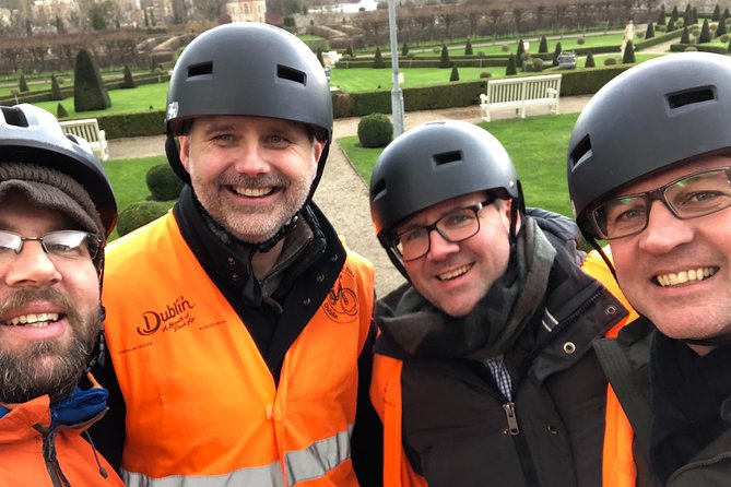 E-Bike & Bike Tour with a Local Guide in Dublin - The guides make the difference