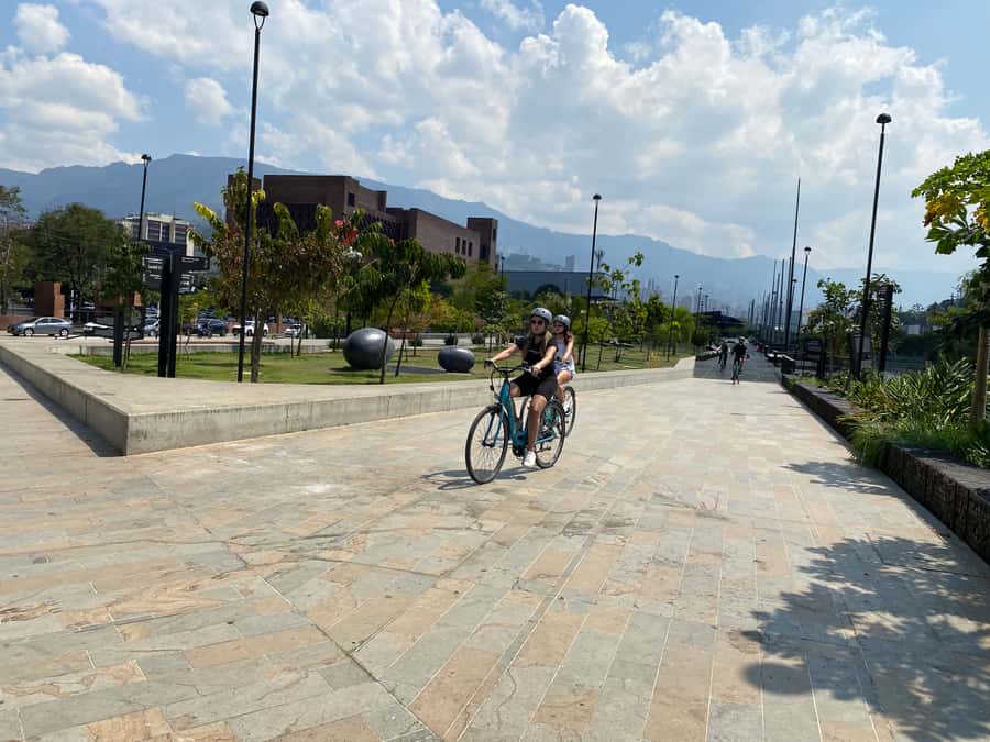 E-Bike City Tour Medellin with Local beer and Snacks - How much value do you get for $36?