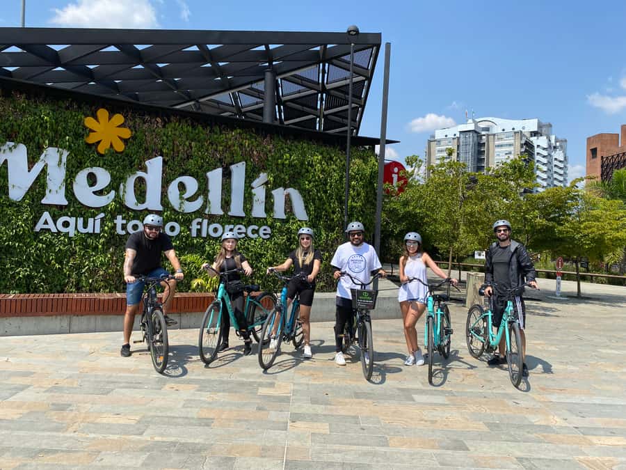 E-Bike City Tour Medellin with Local beer and Snacks - Conquistadores and Medellín’s bike paths