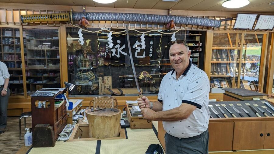E-Bike Nara Highlights - Todaiji, Knives, Deer, Shrine - Why an e-bike makes sense in Nara Park