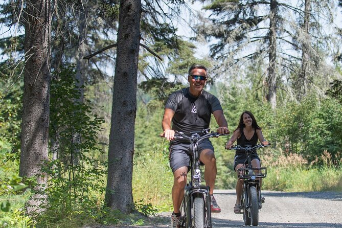 E-bike Rental - 3 hour along the shoreline Bike Path - Weather, fitness, and bike checks