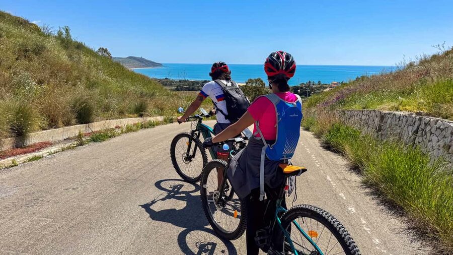 E-Bike Scala dei Turchi: Food tasting, villages, snorkeling, nature reserve - Beach Time, Swimming, and Optional Snorkeling