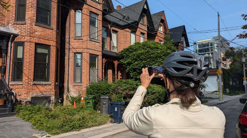 E-bike through Toronto's Dynamic Neighbourhoods - What the 210 minutes are worth