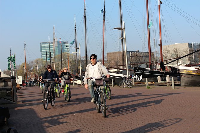 E-Bike Tour, Amsterdam's Highlights and Hidden Gems - Prinseneiland, a quiet side of Amsterdam