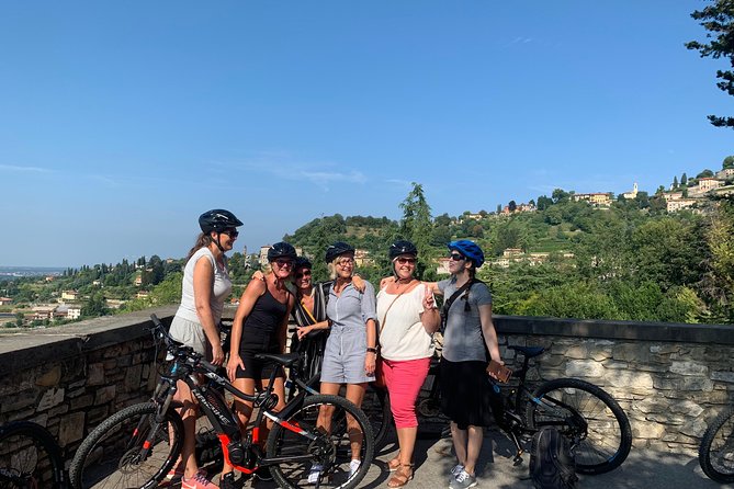 E-bike tour Bergamo - Guides, bikes, and the human side