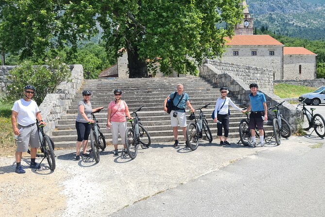 E-Bike Tour + Gourmet Snack + Wine Tasting (Small Group) - A generous meal by the water in Ljuta