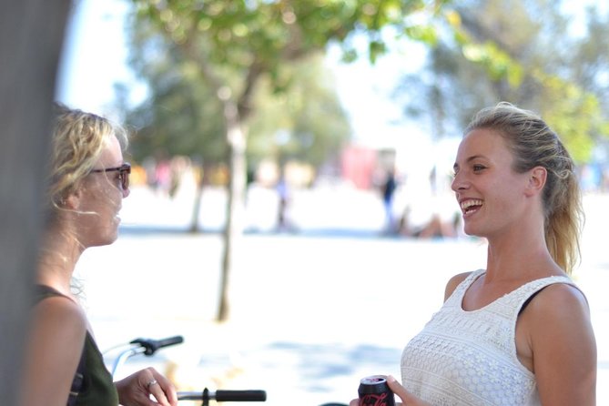 E-Bike tour in Barcelona with English Guide - Seeing more than Gaudí
