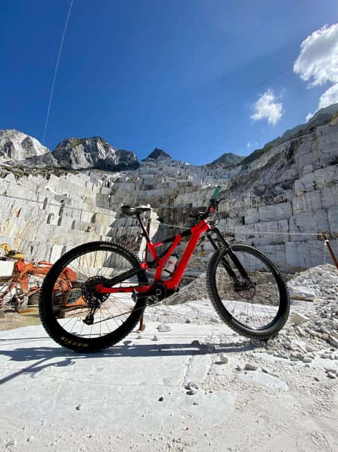 E-Bike Tour to the Carrara Marble Quarries with lard tasting - Who should book this Carrara e-bike tour
