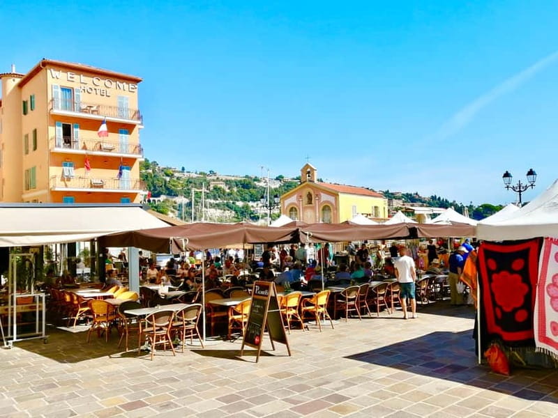 Ebike seaside by Nice: Fantastic Villefranche's Bay & Hill - Villefranche’s old streets and sea fortress