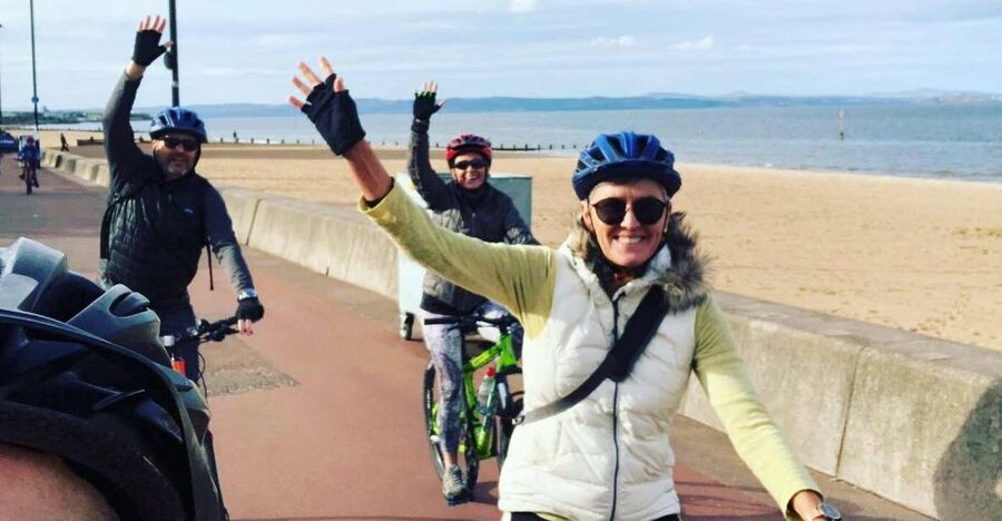 Edinburgh: 20-mile cycle tour (mostly traffic free) - From Bridgend Farmhouse to the Innocent Railway Tunnel