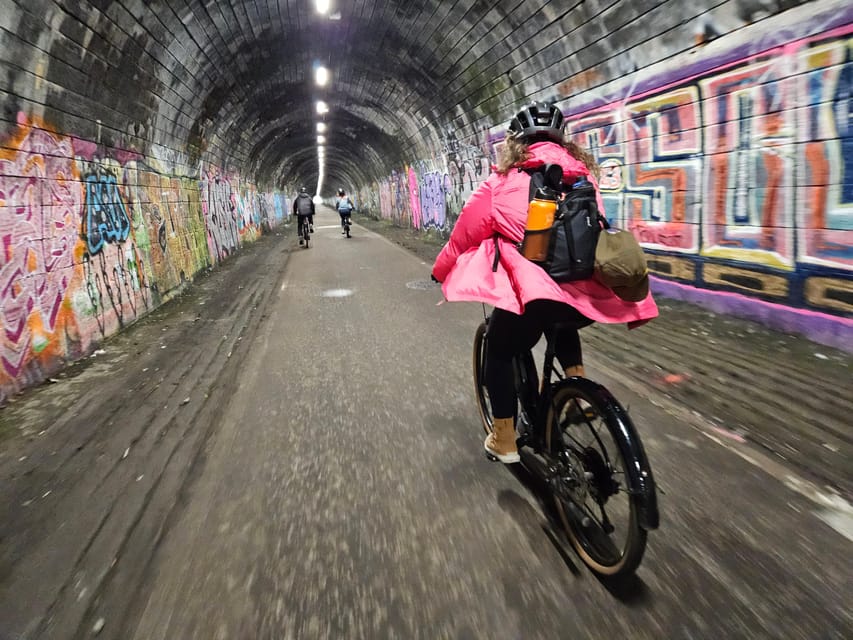 Edinburgh: Sightseeing Bike Tour - Key points at a glance