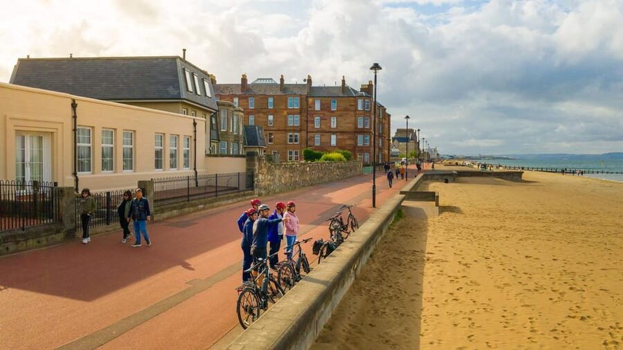 Edinburgh: Sightseeing Bike Tour - The return ride and what the e-bike changes