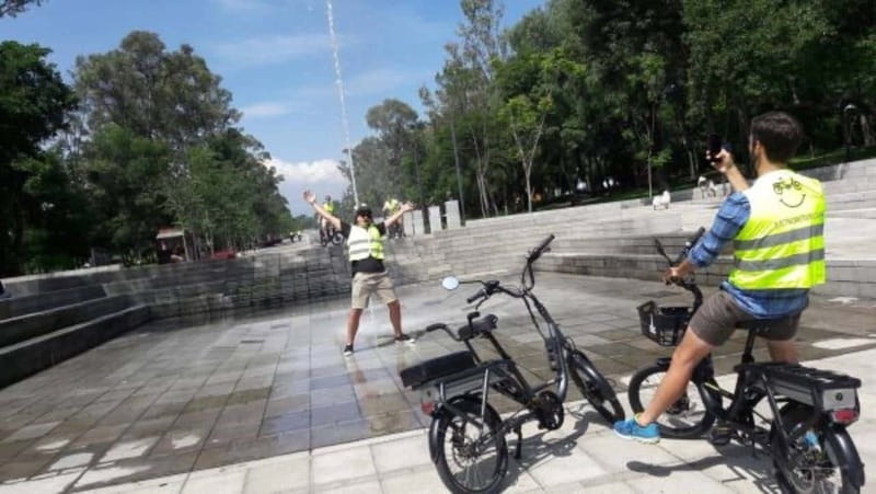 Electric Bike City Tour with a taco stop. - The Zócalo and a taste of central Mexico City