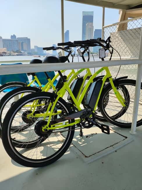 Electric Bike Tour - Portuguese sweets at Santa Cruz Church
