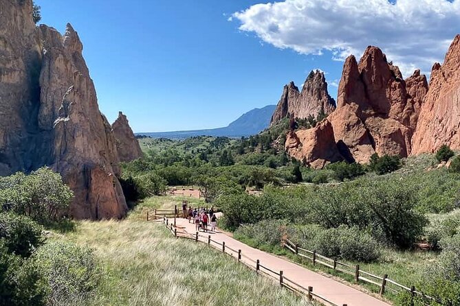 Electric E-Bike Tour of Manitou Springs & Garden of the Gods - The Trading Post and a quick park orientation
