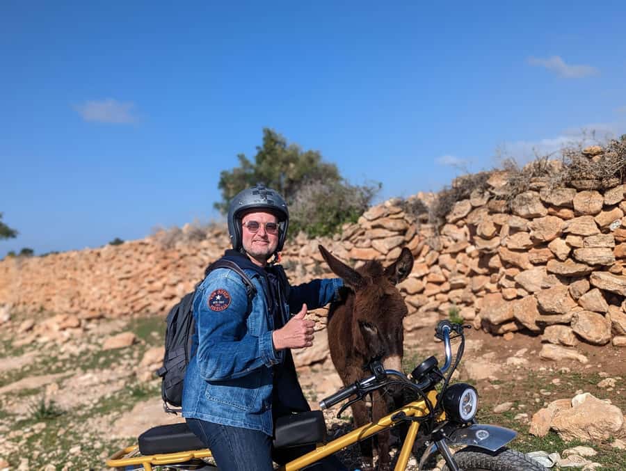 Essaouira: Area Highlights Guided E-Bike Tour - Starting near Bab Sbaa and learning the bikes