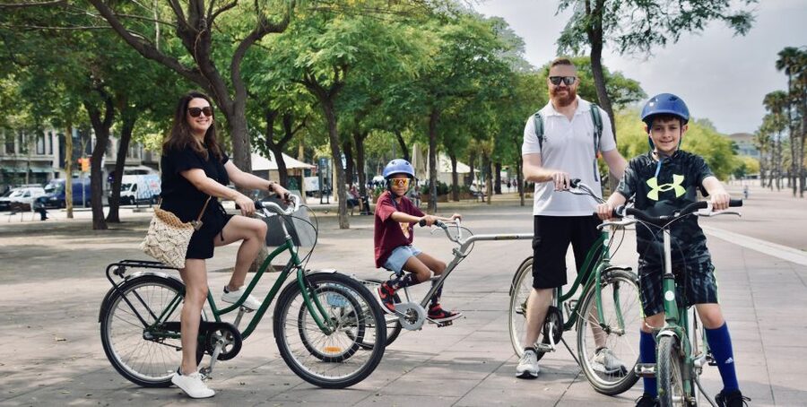 Explore Barcelona by Bike & Photo Shooting - Barcelona Cathedral and the Gothic Quarter