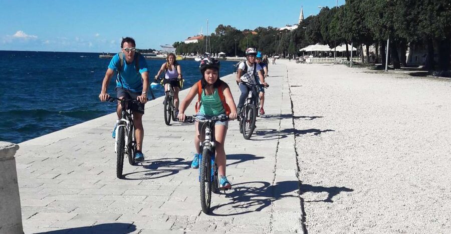 Explore Zadar: Laid-Back Fun Bike Tour - Puntamika Lighthouse and Beach