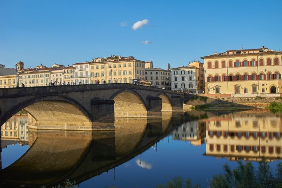 Florence: 2-Hour Guided Sightseeing Bike Tour - Santa Maria Novella and the city’s grand entrance