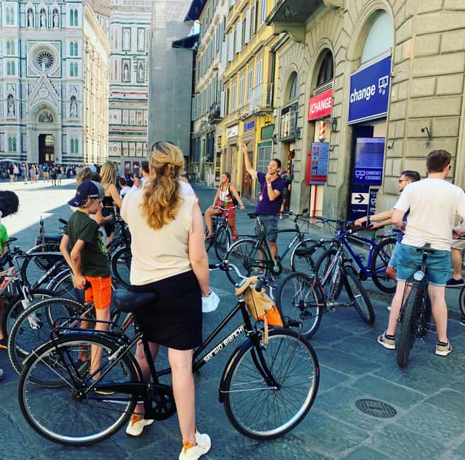 Florence Bike Tour & Sunset & Piazzale Michelangelo - The Arno River adds space to the city route