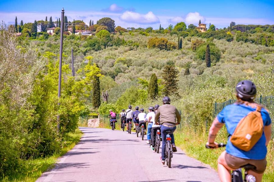 Florence: Chianti E-Bike Tour with Lunch & Two Wine Tastings - The return to Florence and second tasting
