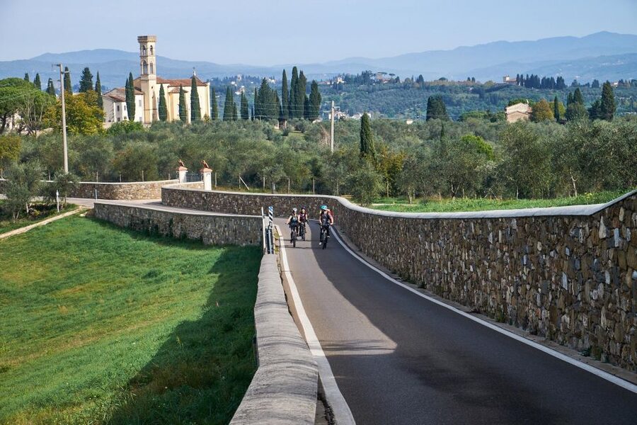 Florence: Chianti E-Bike Tour with Tuscan Lunch & Winery - From Florence’s Oltrarno to the Chianti hills