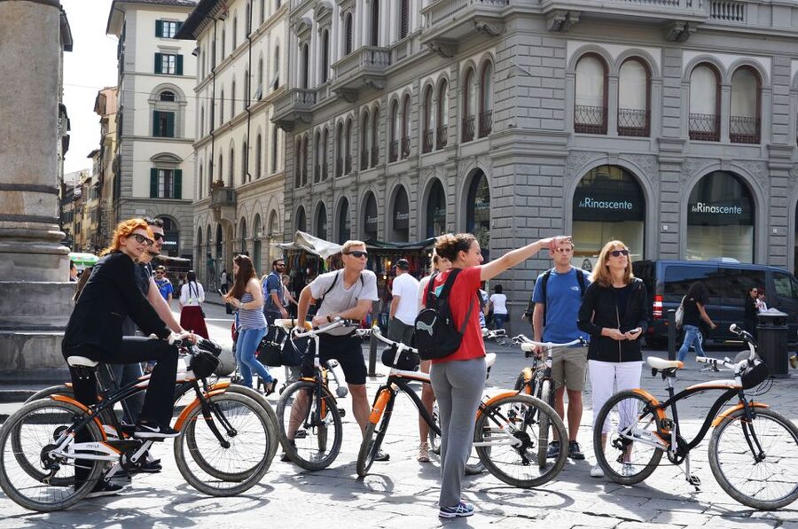 Florence: City Highlights Bike Tour - Santa Croce and Piazza della Santissima Annunziata