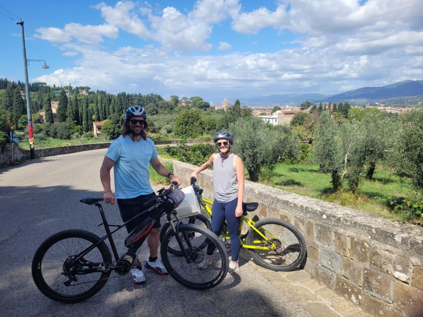 Florence: E-Bike Tour with Olive Oil in the Tuscan Hills - Guides, group size, and the pace of the day