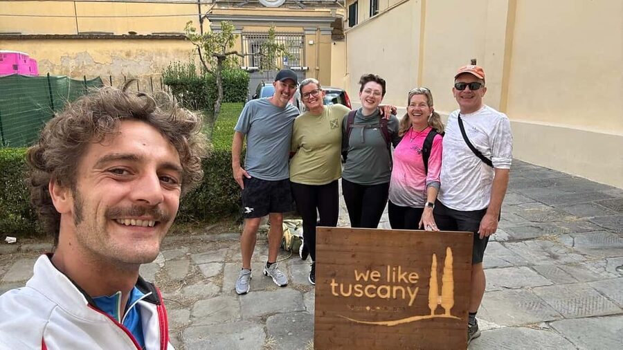 Florence: E-Bike Tour with Olive Oil in the Tuscan Hills - Riding the Florentine hills on an electric bike