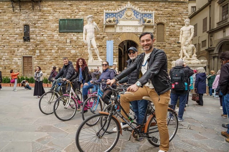 Florence: Untold Small Group Bike Tour - Piazza della Repubblica and the heart of the old city