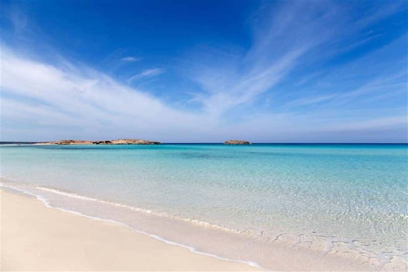 Formentera: discover our fast ferry + bike package - Collecting the bike at La Savina