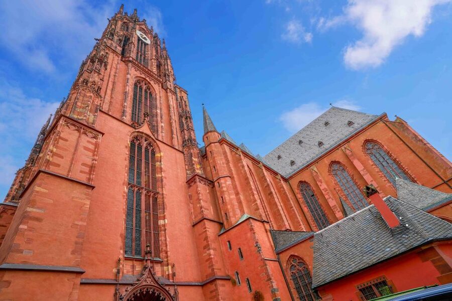 Frankfurt: Guided Bike Tour - Skyline views and the Frankfurt Stock Exchange