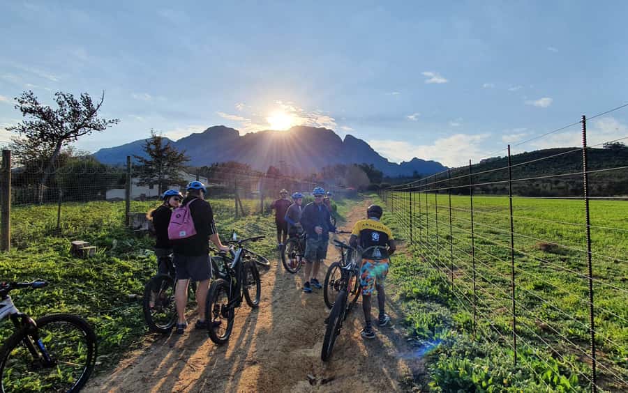 Franschhoek: E-bike Tour with Wine Tasting and Lunch - Back routes to Franschhoek wine farms