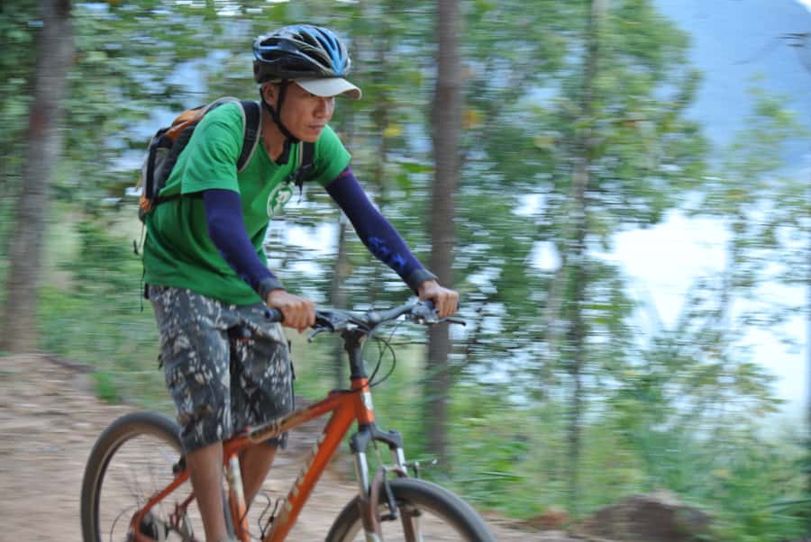 From Chiang Mai: Mae Taeng Valley Hike & Bike Day Trip - What to bring and what to leave behind