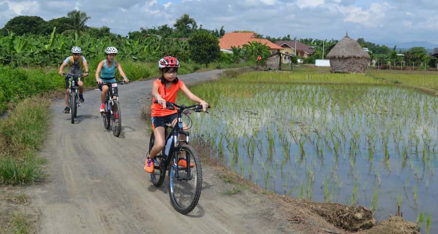 From Chiang Mai: Mae Taeng Valley Hike & Bike Day Trip - The 90-minute drive from Chiang Mai