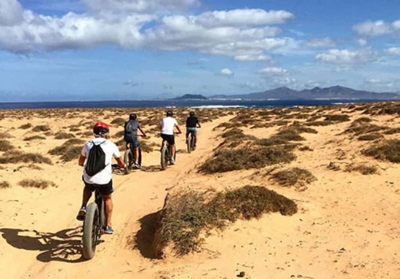 From Corralejo: Fuerteventura Guided E-Bike/E-scooter Tour - What the Corralejo price covers